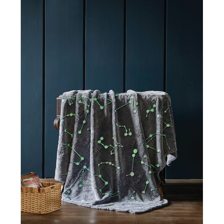 Blanket glow best sale in the dark